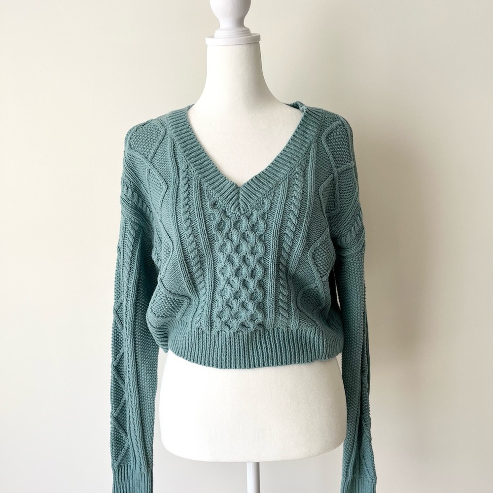 Aeropostale Teal V-Neck Sweater with Cable Knit